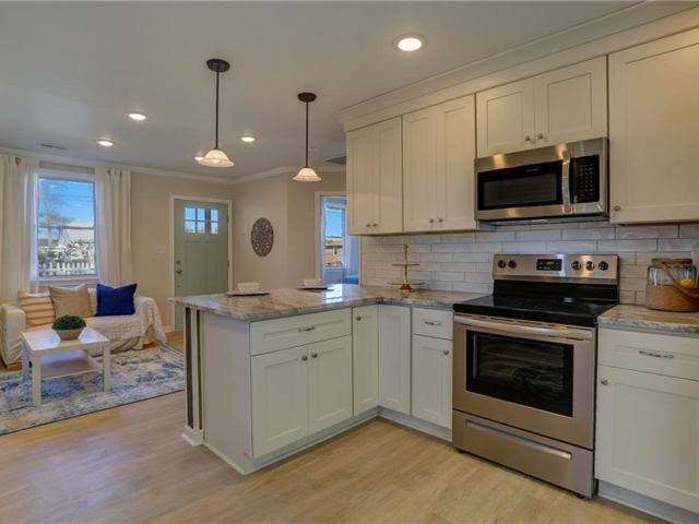 2700 Ryland Road Kitchen Countertop