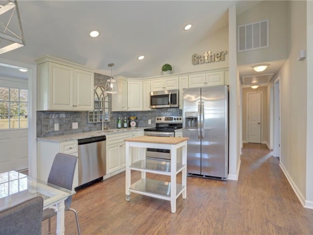 636 Hemlock Ave Dining area and Kitchen