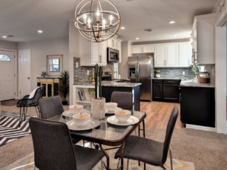 2010 Andrews Boulevard (22)